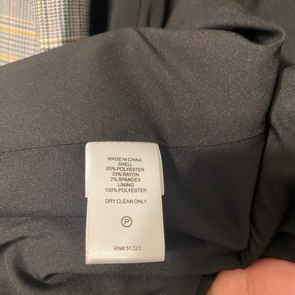 1. State Ruched-Sleeve Plaid Blazer - Picture 9 of 9